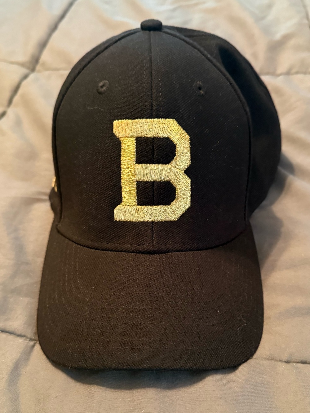 Boston Bruins Winter classic hat